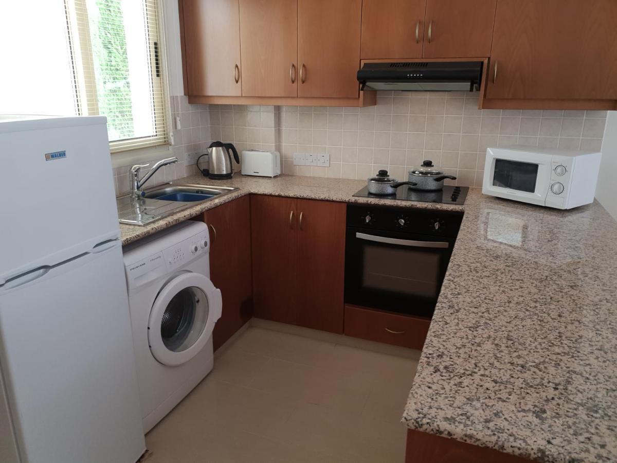Ground Floor One Bedroom Apartment, Vanessa Complex Peyia Dış mekan fotoğraf